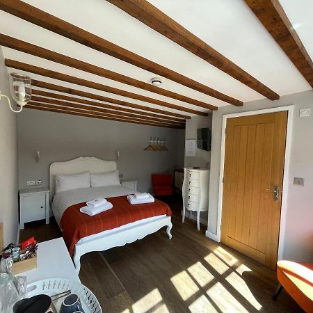 The Queen Matilda Country Rooms Avening Exteriér fotografie