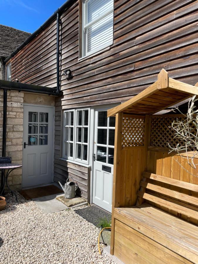 The Queen Matilda Country Rooms Avening Exteriér fotografie