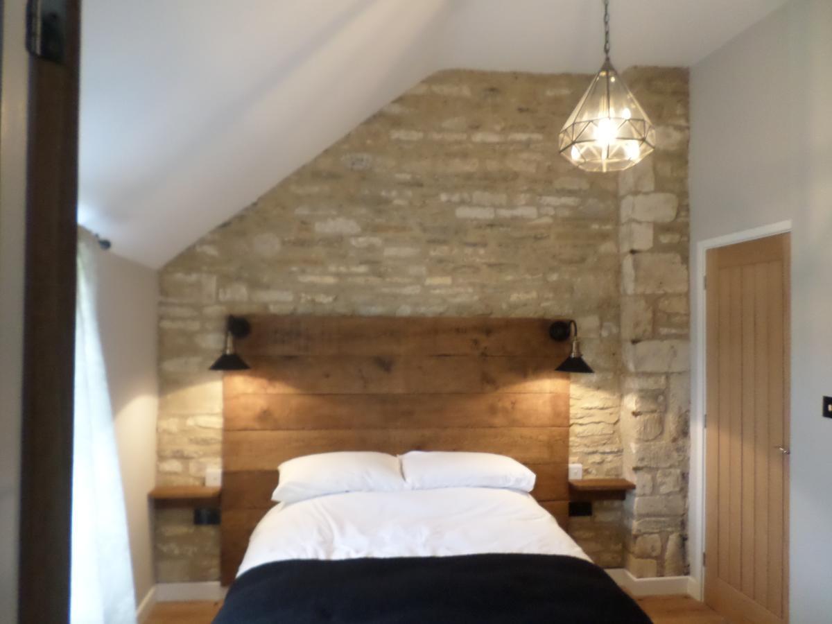 The Queen Matilda Country Rooms Avening Exteriér fotografie
